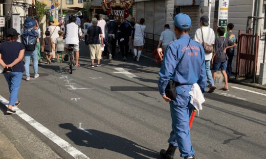 消防団員で祭り警備