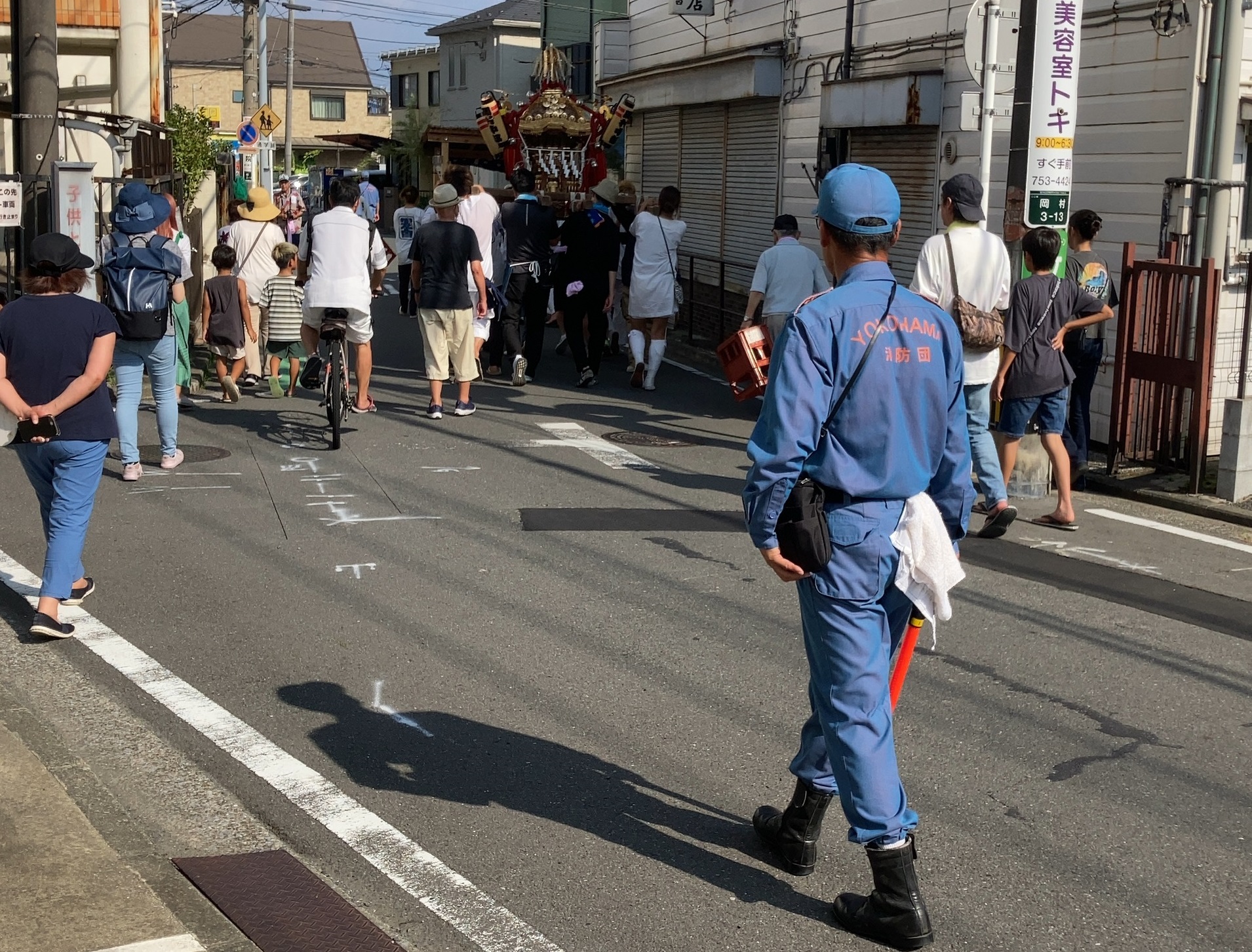 消防団員で祭り警備